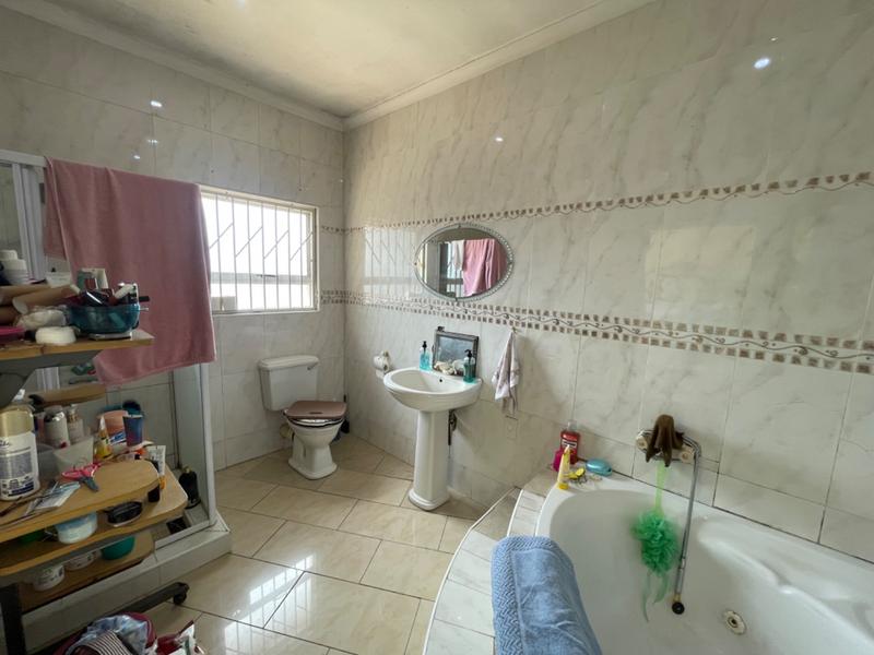 3 Bedroom Property for Sale in Somerset Park KwaZulu-Natal