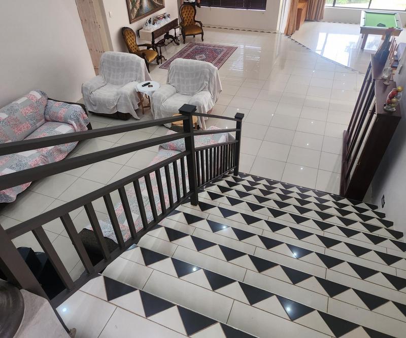 8 Bedroom Property for Sale in Shakas Rock KwaZulu-Natal