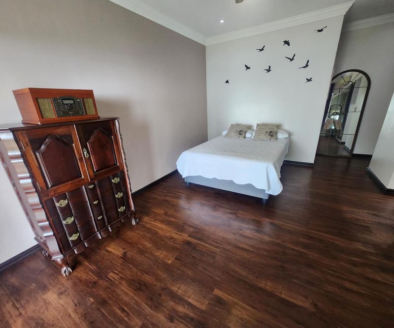 8 Bedroom Property for Sale in Shakas Rock KwaZulu-Natal