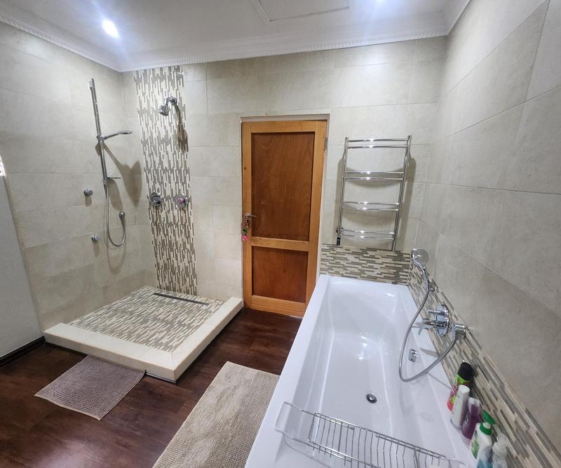 8 Bedroom Property for Sale in Shakas Rock KwaZulu-Natal