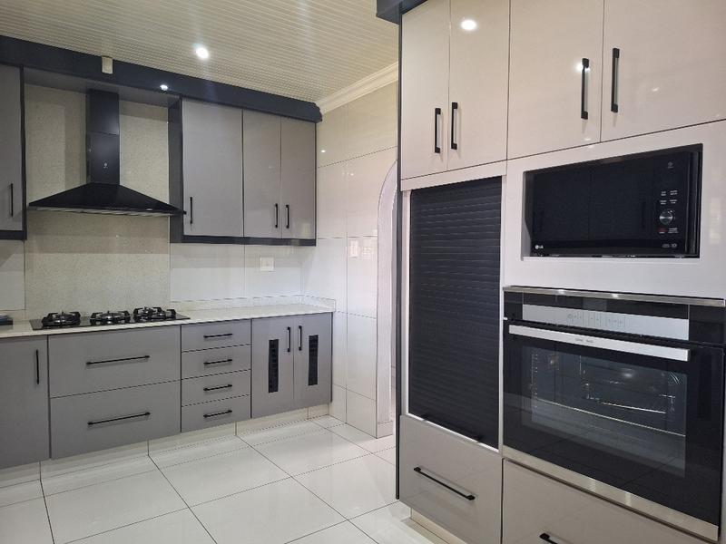 4 Bedroom Property for Sale in Craigieburn KwaZulu-Natal