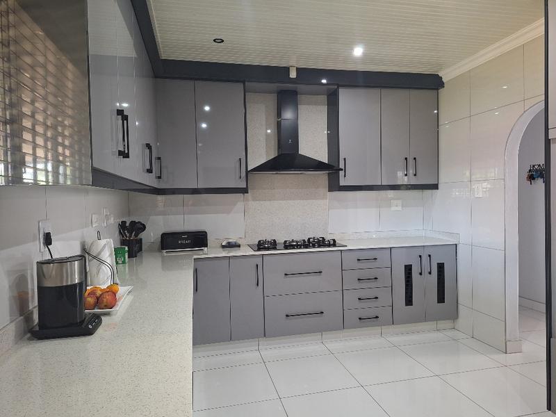 4 Bedroom Property for Sale in Craigieburn KwaZulu-Natal