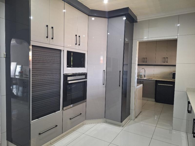 4 Bedroom Property for Sale in Craigieburn KwaZulu-Natal