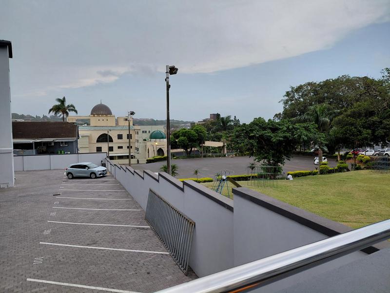 To Let 1 Bedroom Property for Rent in Overport KwaZulu-Natal