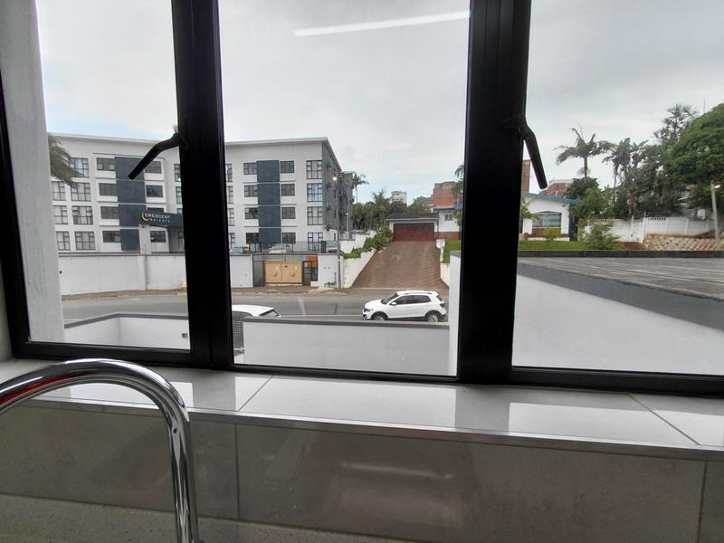 To Let 1 Bedroom Property for Rent in Overport KwaZulu-Natal