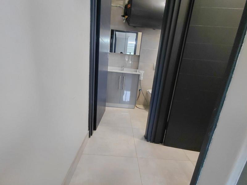 To Let 1 Bedroom Property for Rent in Overport KwaZulu-Natal