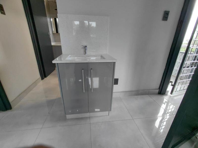 To Let 1 Bedroom Property for Rent in Overport KwaZulu-Natal