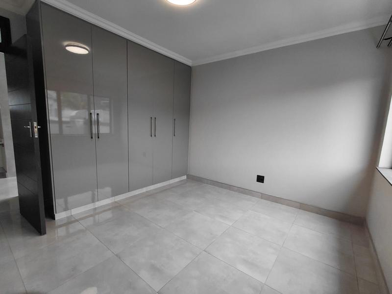 To Let 1 Bedroom Property for Rent in Overport KwaZulu-Natal