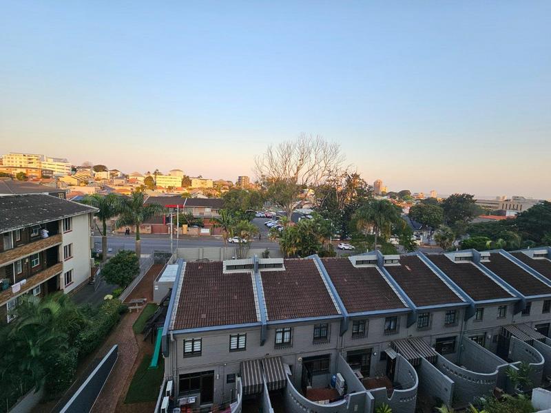 2 Bedroom Property for Sale in Essenwood KwaZulu-Natal