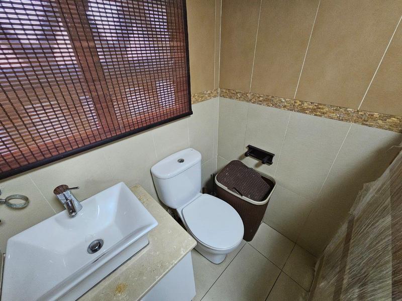 2 Bedroom Property for Sale in Essenwood KwaZulu-Natal