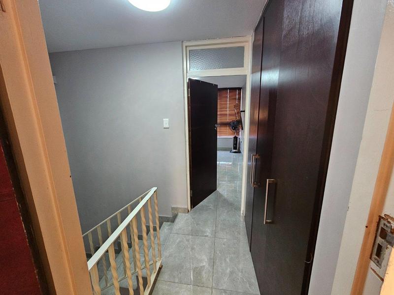 2 Bedroom Property for Sale in Essenwood KwaZulu-Natal