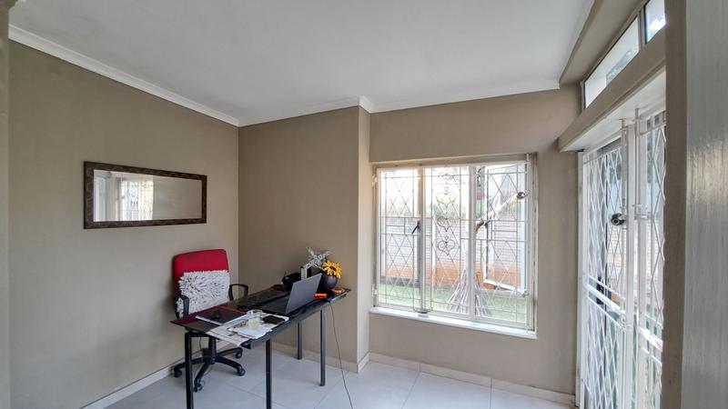1 Bedroom Property for Sale in Morningside KwaZulu-Natal