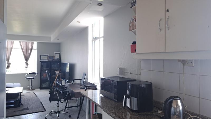 2 Bedroom Property for Sale in Morningside KwaZulu-Natal