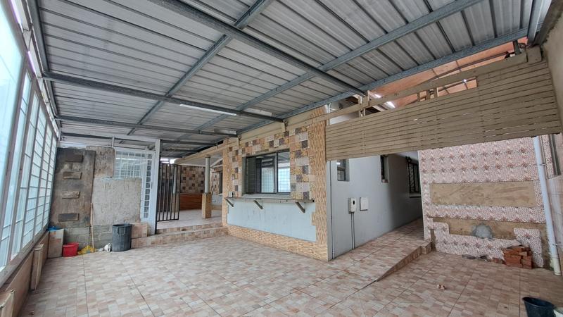 Commercial Property for Sale in Morningside KwaZulu-Natal