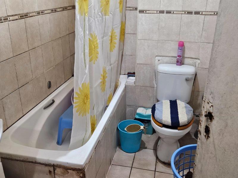 1 Bedroom Property for Sale in Overport KwaZulu-Natal
