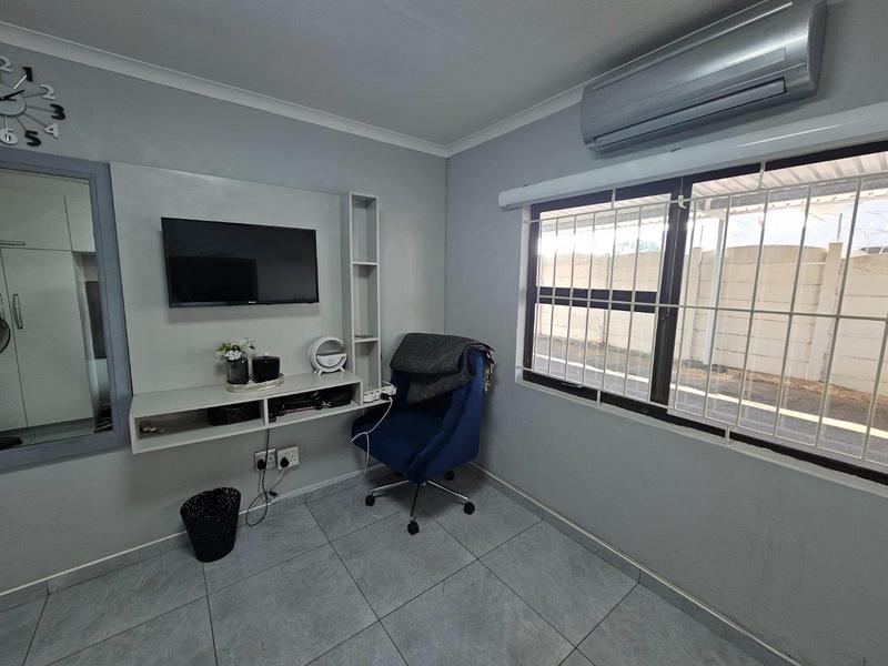 4 Bedroom Property for Sale in Sydenham KwaZulu-Natal