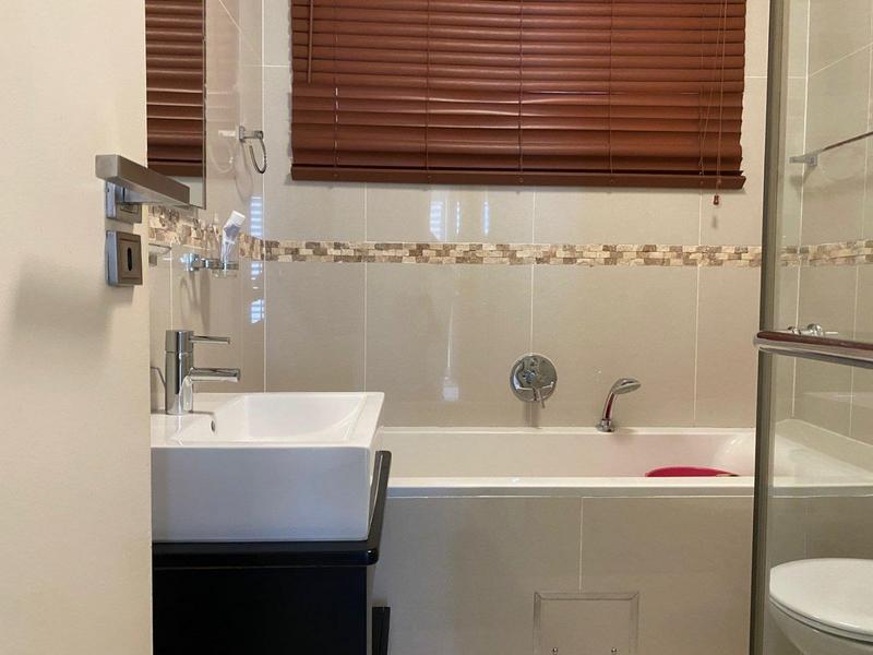 2 Bedroom Property for Sale in Umhlanga Ridge KwaZulu-Natal