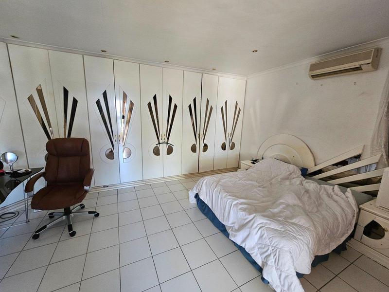 5 Bedroom Property for Sale in Umhlanga Ridge KwaZulu-Natal