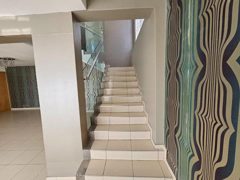 6 Bedroom Property for Sale in Beverley Hills KwaZulu-Natal