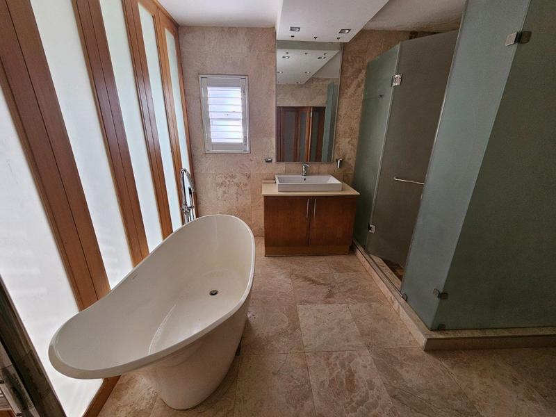 6 Bedroom Property for Sale in Beverley Hills KwaZulu-Natal