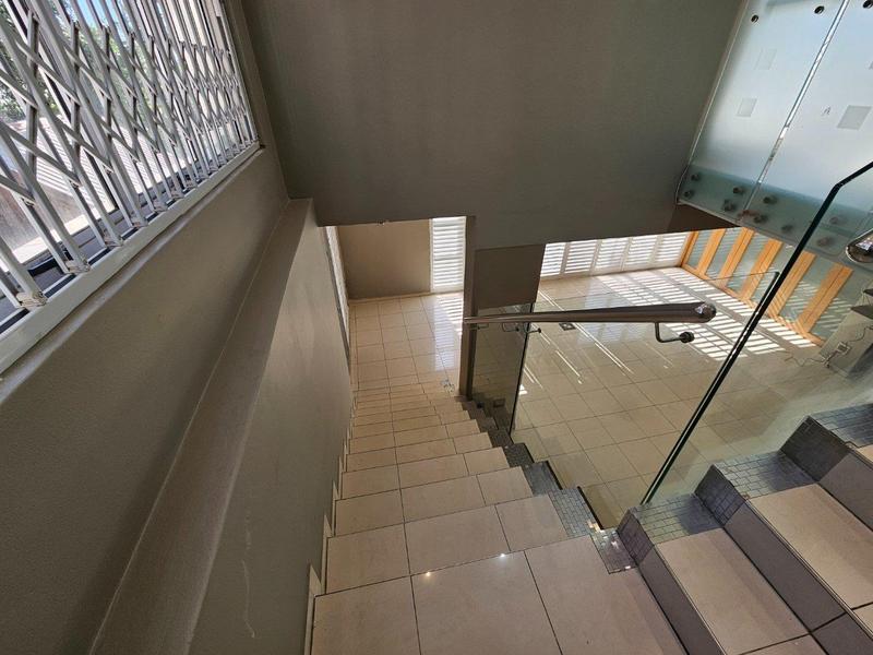 6 Bedroom Property for Sale in Beverley Hills KwaZulu-Natal