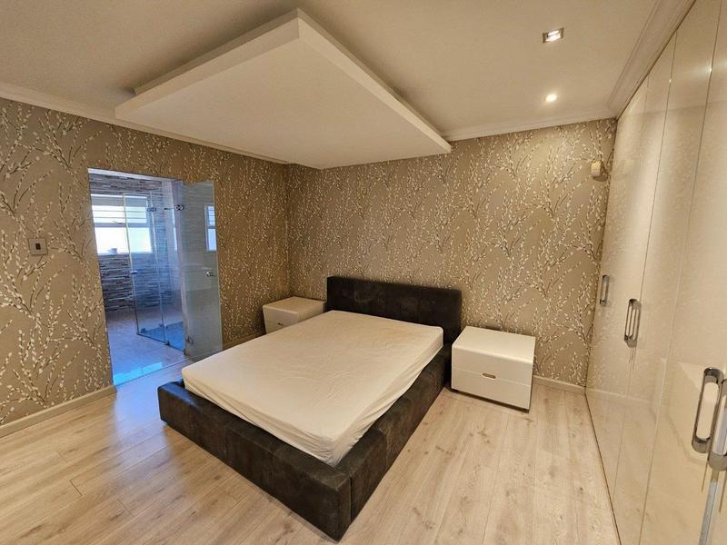 6 Bedroom Property for Sale in Beverley Hills KwaZulu-Natal