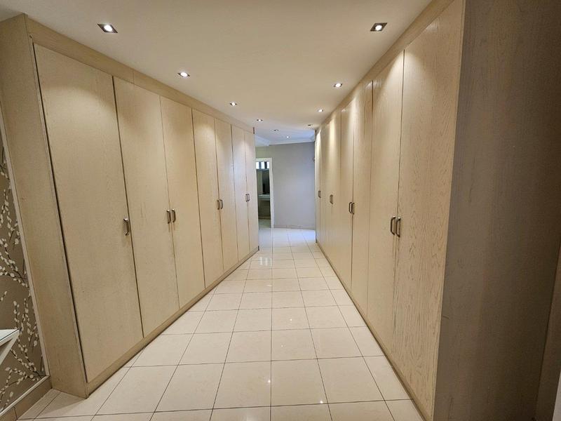 6 Bedroom Property for Sale in Beverley Hills KwaZulu-Natal