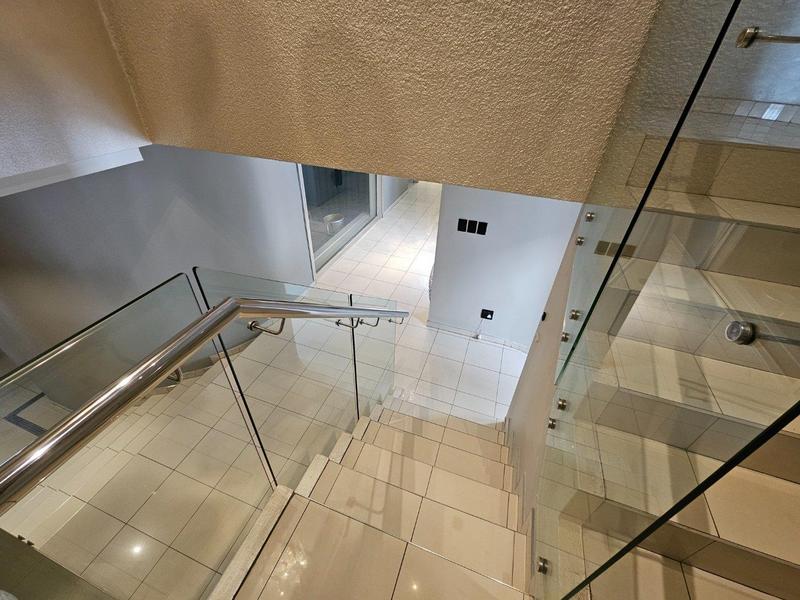 6 Bedroom Property for Sale in Beverley Hills KwaZulu-Natal