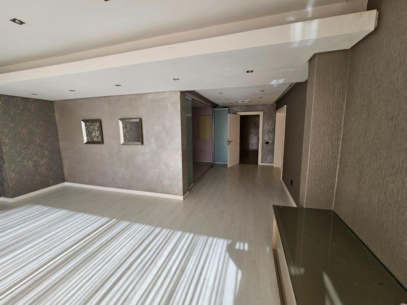 6 Bedroom Property for Sale in Beverley Hills KwaZulu-Natal