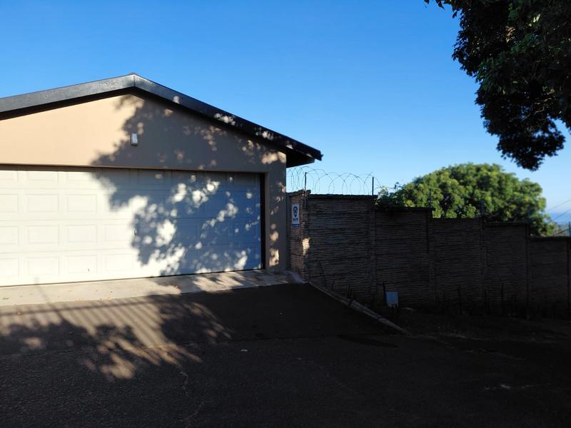 5 Bedroom Property for Sale in Umgeni Park KwaZulu-Natal