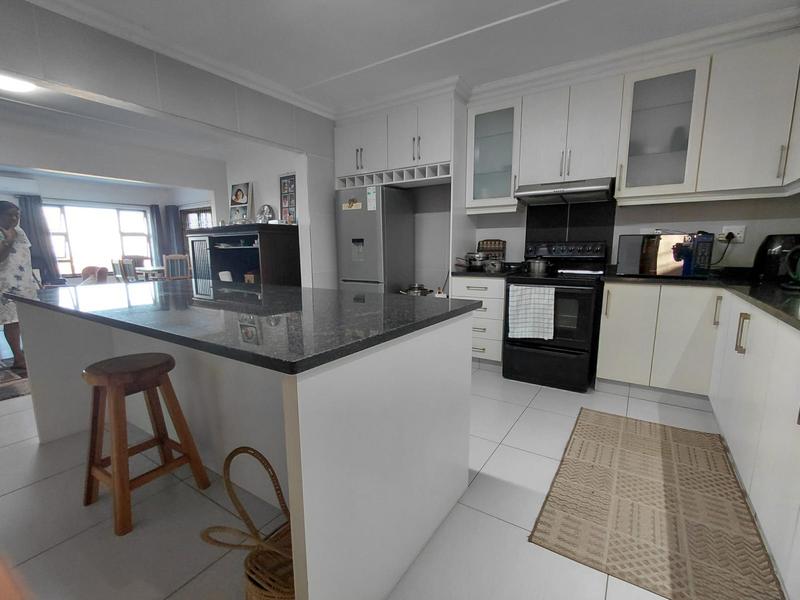 5 Bedroom Property for Sale in Umgeni Park KwaZulu-Natal