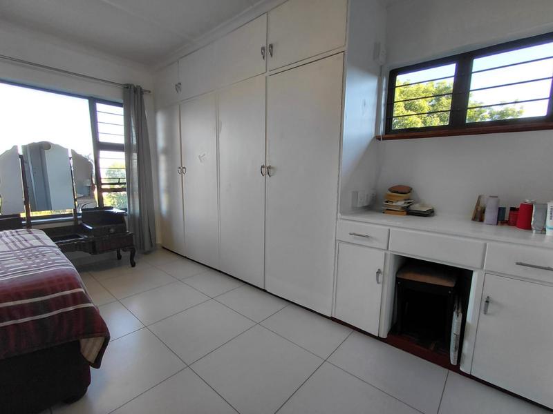 5 Bedroom Property for Sale in Umgeni Park KwaZulu-Natal