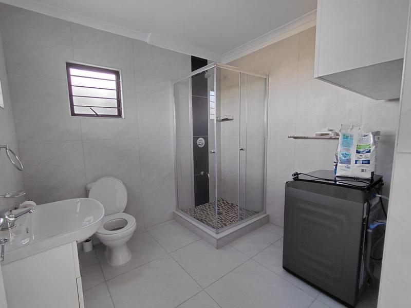 5 Bedroom Property for Sale in Umgeni Park KwaZulu-Natal