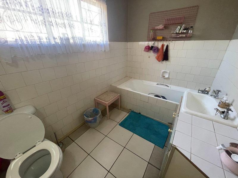 6 Bedroom Property for Sale in Greytown KwaZulu-Natal