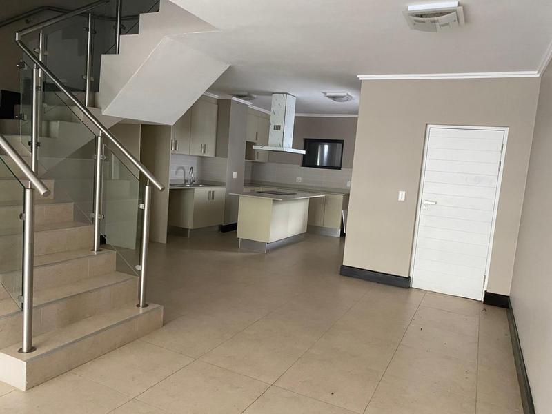 To Let 3 Bedroom Property for Rent in Umhlanga Ridge KwaZulu-Natal