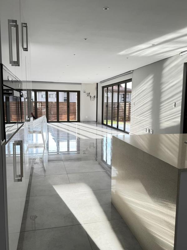 5 Bedroom Property for Sale in Umhlanga KwaZulu-Natal