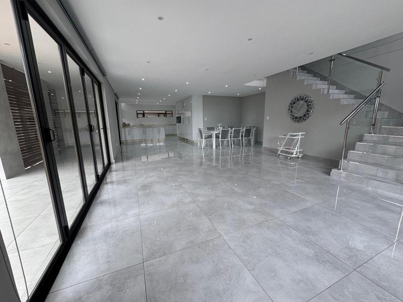 5 Bedroom Property for Sale in Umhlanga KwaZulu-Natal