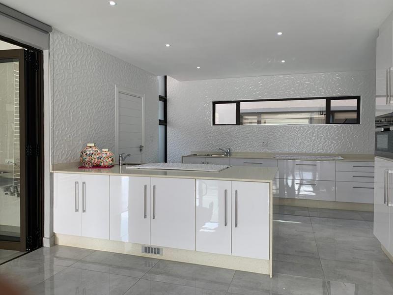 5 Bedroom Property for Sale in Umhlanga KwaZulu-Natal