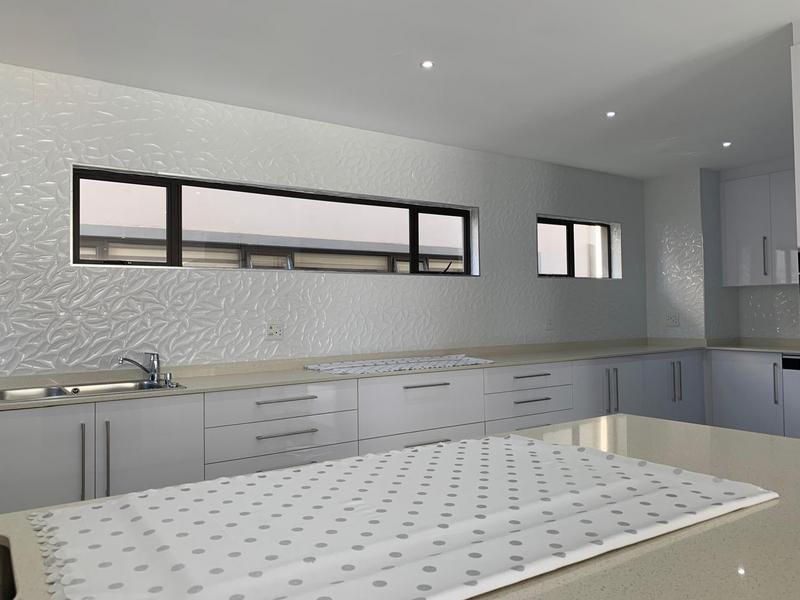 5 Bedroom Property for Sale in Umhlanga KwaZulu-Natal