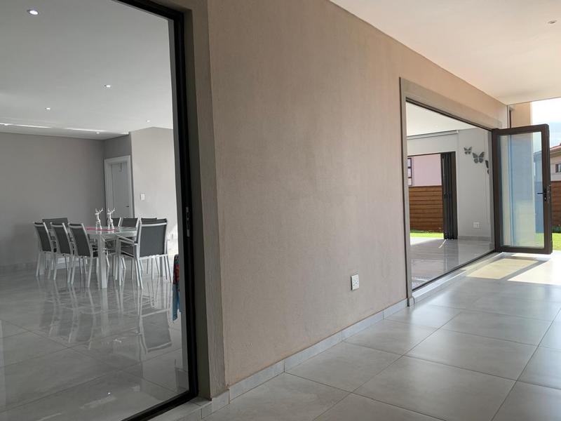 5 Bedroom Property for Sale in Umhlanga KwaZulu-Natal