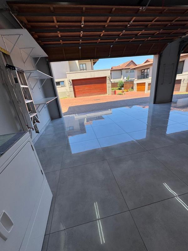 5 Bedroom Property for Sale in Umhlanga KwaZulu-Natal