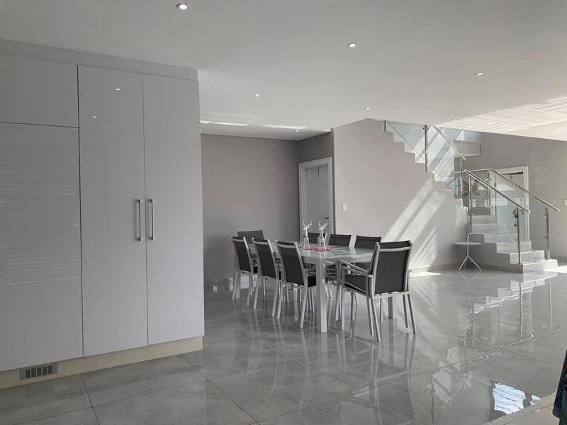 5 Bedroom Property for Sale in Umhlanga KwaZulu-Natal