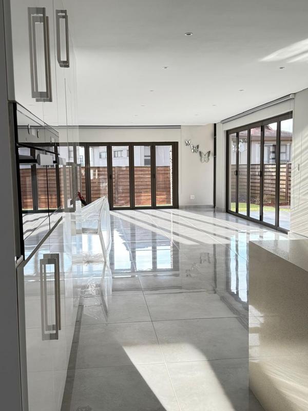 5 Bedroom Property for Sale in Umhlanga KwaZulu-Natal