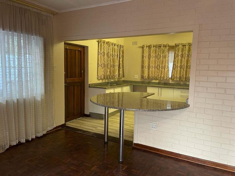 To Let 4 Bedroom Property for Rent in Westridge KwaZulu-Natal
