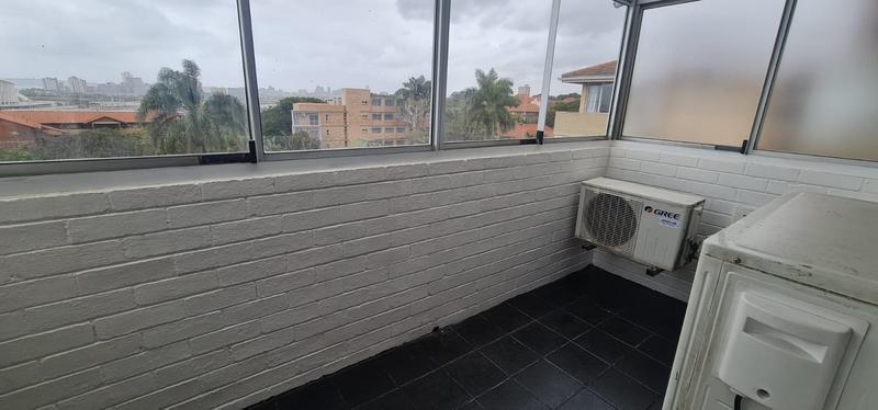 To Let 2 Bedroom Property for Rent in Windermere KwaZulu-Natal