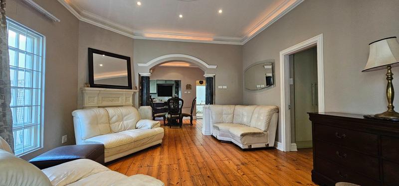 2 Bedroom Property for Sale in Essenwood KwaZulu-Natal