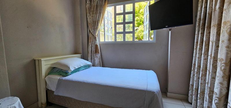 2 Bedroom Property for Sale in Essenwood KwaZulu-Natal