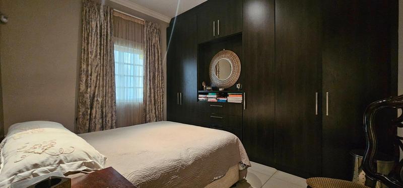 2 Bedroom Property for Sale in Essenwood KwaZulu-Natal