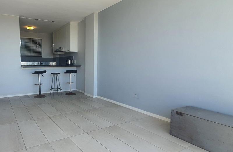 1 Bedroom Property for Sale in Essenwood KwaZulu-Natal