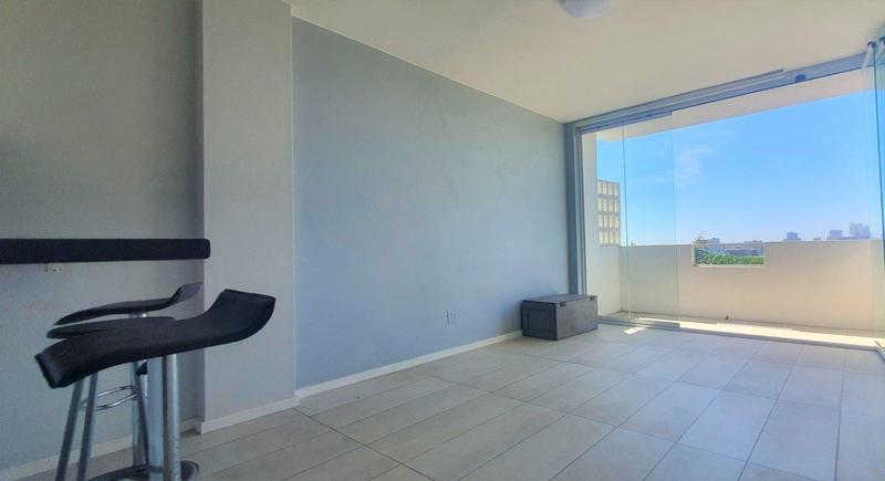 1 Bedroom Property for Sale in Essenwood KwaZulu-Natal